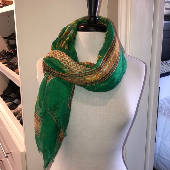 Accessories - Lovely Scarf/Wrap